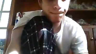 Young Charming Cam Solo