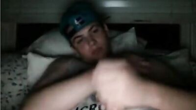 Oh! Raging Amateur Handjob - A Gay Porn Experience