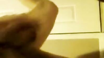 Cum in his awaiting mouth: Amateur cum shots and handjobs