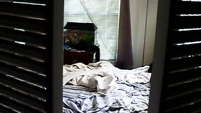 Gay Porn Spy Cam on Surfer Roomie - Amature Cum Shots Web-Cam