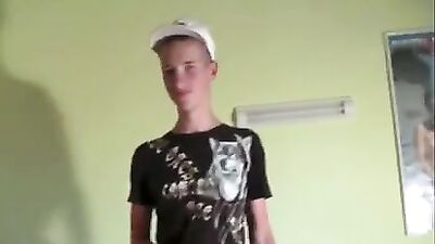 Sexy Very Sexy: A Gay Porn Journey Into the World of Amateur Blond Boys and Handjobs!