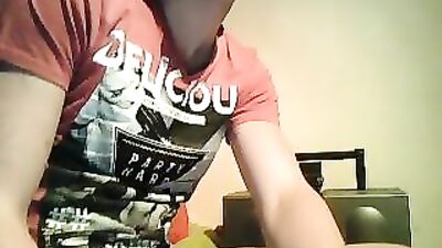 Hot Webcam Guy Masturbates in HD!