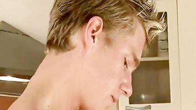 Gay Twinks Licking and Fucking in the Kitchen