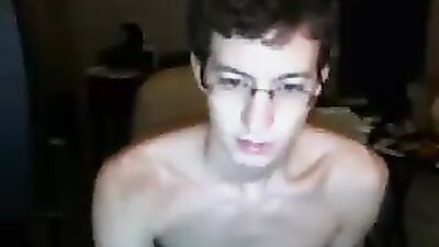 Young Masturbator on Webcam: Back for More!