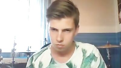 Blonde Ass Adventure: Amateur Boys Play Harder!