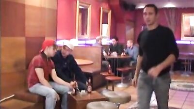 Bareback Group Sex in Public Bar: Horny Guys New Adventure!