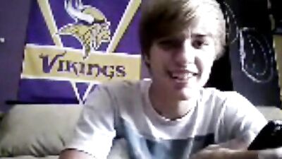 Gay Porn: Blond Boys Web-Cam Solo - Smooth Masturbation for You!