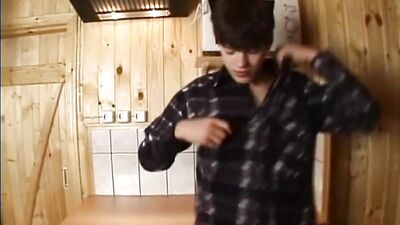 Leons Web-Cam Sexcapades with Cute Teen Boy!