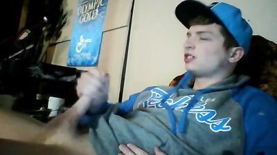 Thrusting Skater Twinks Big Cock Web-Cam Solo