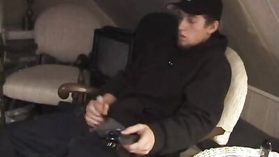 Juiceyboy Adam: Amature Cum Shots Web-Cam Exposure