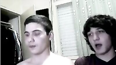 Gay Webcam Couple Cum Shots & Handjob Fun with Straight Friends!