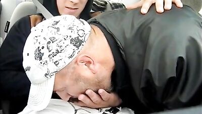 Gay Porn: Str8 Man Sucks and Swallows Young Cum!