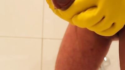 Getting Ready to Shave: Big Cocks Hottest Razor-Shaving Scene!