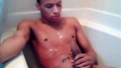 Bath tub piss cum: Amature Black Cum Shots