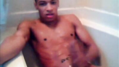 Bath tub piss cum: Amature Black Cum Shots