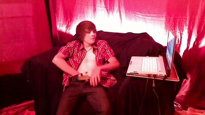 Hells Heavenly Angels: Bisexual Amateur Cum Shots