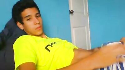 Amateur Latino Web-Cam Boy Porn Show Cock - Hollister Boy Porn Shows Nice Cock