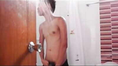 Asian Oral Twinks: Arabs Suck and Swallow