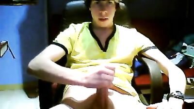 Twink Yellow Shirt Boy Wank - Explore Hot Gay Porn Scenes with Twinks and Young Boys!