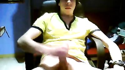 Twink Yellow Shirt Boy Wank - Explore Hot Gay Porn Scenes with Twinks and Young Boys!