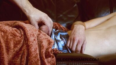 Gay Porn Freshman Surprise! Last 2 Minute Must-See Cumshot Action