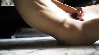 Masturbating for your friends Webcam