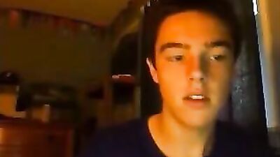 Young Cum-a-Holic on Webcam: The Ultimate Gay Porn Experience!