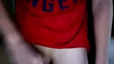 Hung Cock Twink Blows in the Big Apple!