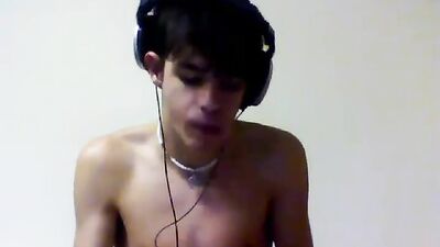 Smooth Boy Wank: Cum and Chat Revisited!