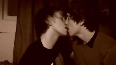 Emo Bois Kissing Fun