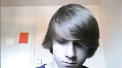 Sexy German Web-Cam Boy Cum Solo