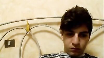 Italian Cutie Shows Off His Ass in New Amateur Handjob Scenes!