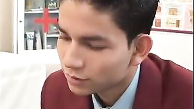 Medical Gay Porn Check-up: Doctor Feel Good Oral Latino Adventure!