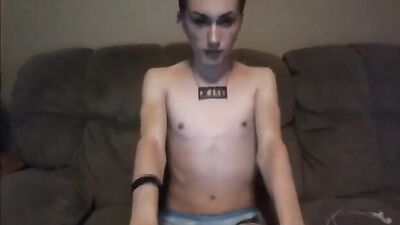 Erotic Emo Ass Play: Web-Cam Solo Delight