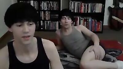 Young & Wild Webcam Couple: Action-Packed Cum Shots!