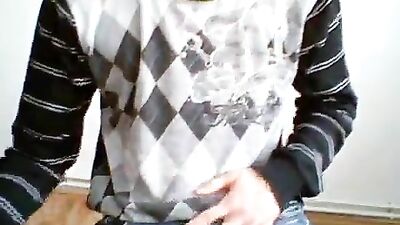 Muscle Frenzy: Big Dicks and Webcams - The Ultimate Gay Porn Experience!