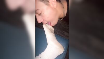 Cute twink worships my stinky socks and feet