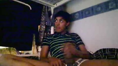 Indian Boy Active Come-hither: Exploring the Raw Passion of Gay Porn!