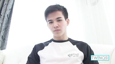 Asian Teen Xander Shows His Tight Asshole While Jacking Off!