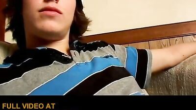 Gay Porn Video: Amateur Twink Skater Masturbation