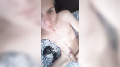 handsome twink blowjob his big dick