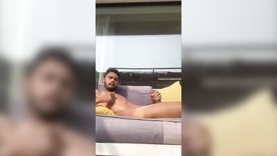 NAUGHTY PAU GRANDE CUMMING ON THE BALCONY AT HOME