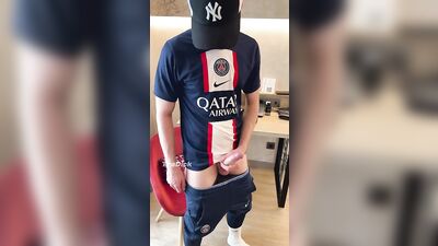 Twink boy alone in a hotel room in Sportswear????️