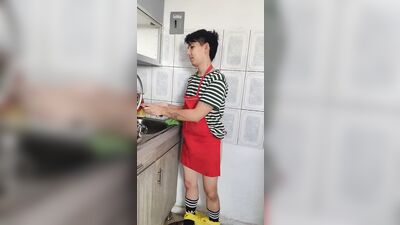 Young twink show his cook