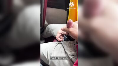 JINAKOL SA BUS AT NILUNOK ANG TAMOD (I SUCKED HIM IN THE BUS & HE CUMS IN MY MOUTH)