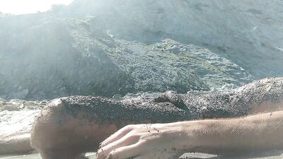 I Get Muddy and Do Nudism on a Virgin Beach in Front of a Gay Couple