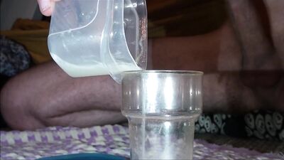 Slutty Twink swallos 8 loads of cum! Frozen cum!