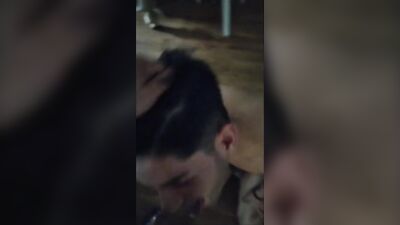 folllada de boca y corrida en la cara al Twink español Ridy Hunt .