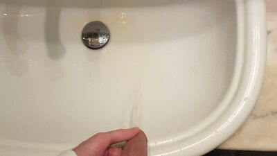 Peeing after holding it in for the whole day ????