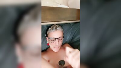 Short vid of me Cumming all over my face